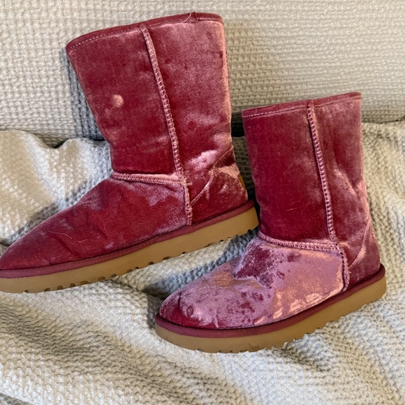 Rare Pink Velvet Uggs Women’s Sz 8 - Picture 3 of 6